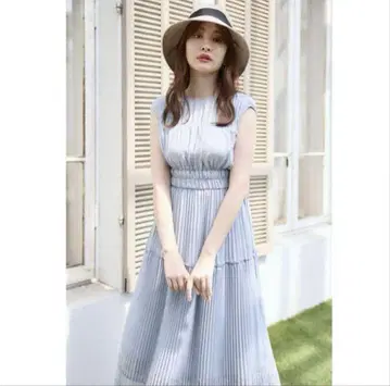 Pin Dot Pleated Long Dress herlipto