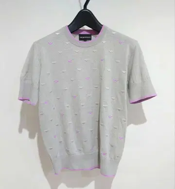 EMPORIO ARMANI 엠포리오 아르마니 자수 반팔 니트 상의