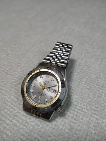 CASIO 실버 다이버즈 손목시계
