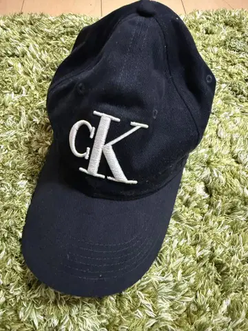 Calvin Klein 블랙 캡 OS