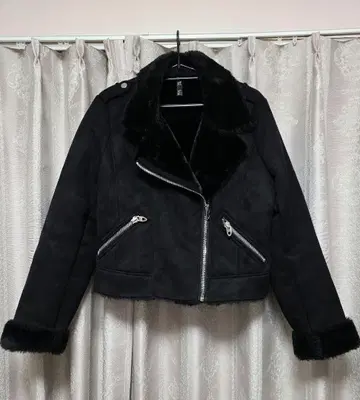 ZARA TRF 자라 페이크 무스탕 자켓 sizeM/블랙