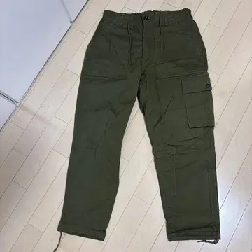 BEAMS+ SAGE DE CRET 카고 팬츠 올리브