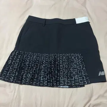 뉴발란스 플리츠 스커트