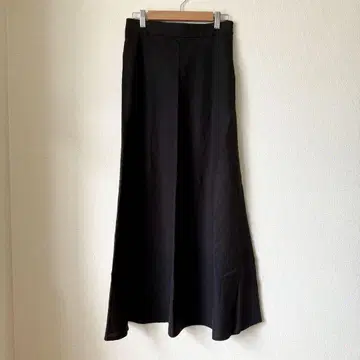 [미사용] UNITED ARROWS 맥시 스커트 린넨 100% 블랙 38