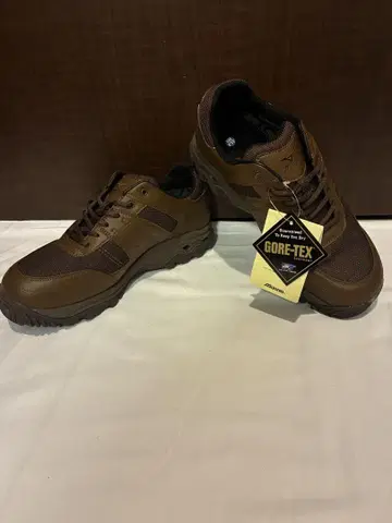 새상품급 MIZUNO GORE-TEX 워킹 스니커즈 브라운 25 EEE