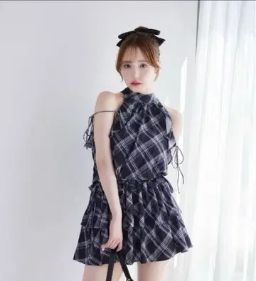 one after another NICE CLAUP 아메슬리 미니 원피스