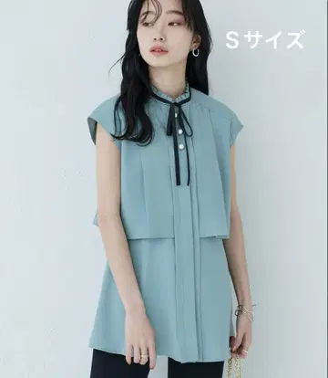 슬리브리스 상의 블라우스 블루