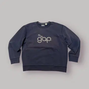고마츠 나나 착용 Gap 로고 맨투맨