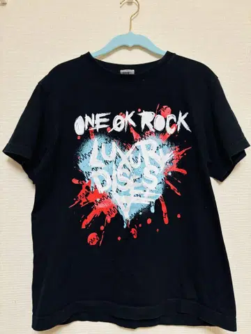 원옥 ONE OK ROCK Luxury Disease 하트 티셔츠 S