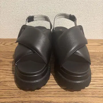 다이애나 통굽 샌들 블랙 24 L