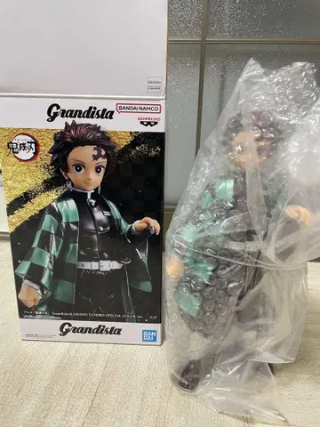반다이 Grandista 카마도 탄지로 피규어
