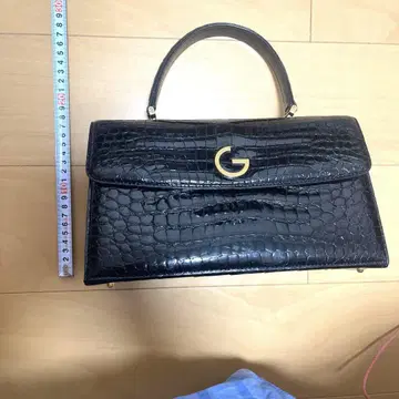 컨디션 최상 마담 그레 악어 엠보싱 핸드백