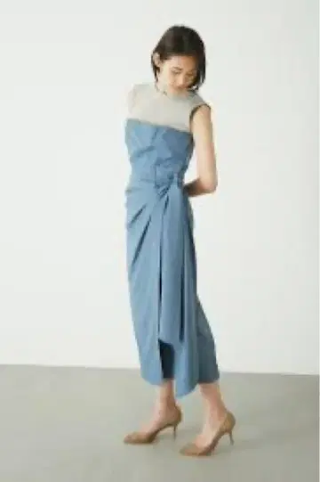 Fray I.D 잡지 게재 편안하고 예쁜 어른 컬러 도킹 롱 원피스