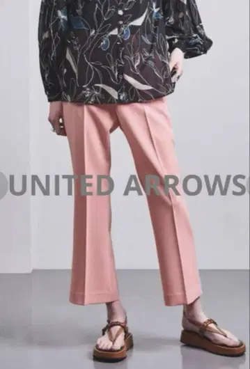 UNITED ARROWS UWFM P/PU FLA 크롭 팬츠
