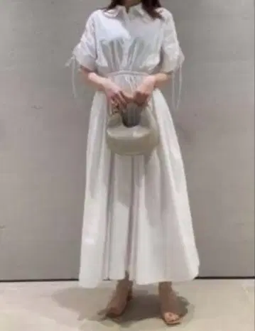 SNIDEL Sustaina 백 슬릿 셔츠 원피스
