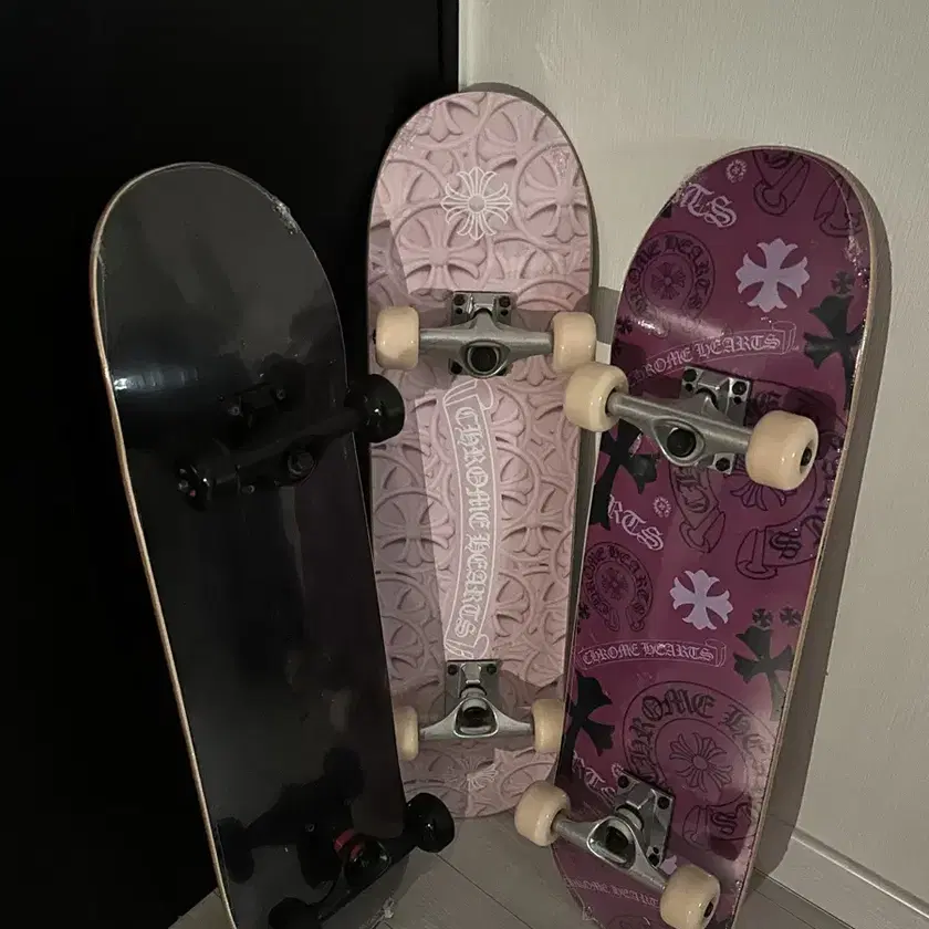 ryoryo69 skateboard 【クロムハーツ】 350346808_1_1758723633_w840.jpg