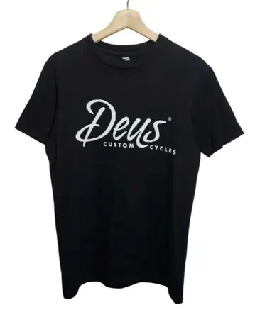 DEUS CUSTOM CYCLES 로고 프린트 티셔츠 블랙 USA 제작