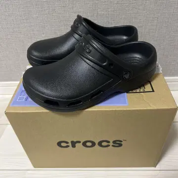 crocs 블랙 클로그 샌들