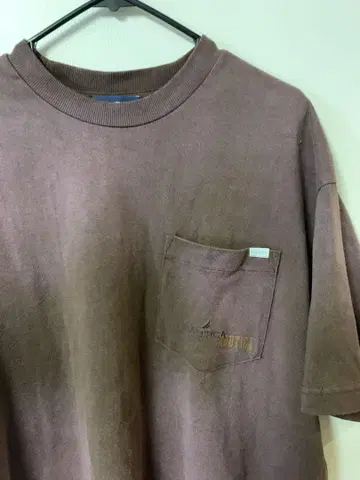 NAUTICA 브라운 오버 사이즈 T셔츠 포켓 부착