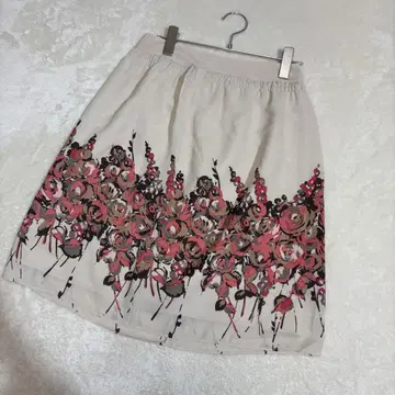 Sunauna 꽃무늬 플레어 스커트 무릎 기장 베이지 스커트