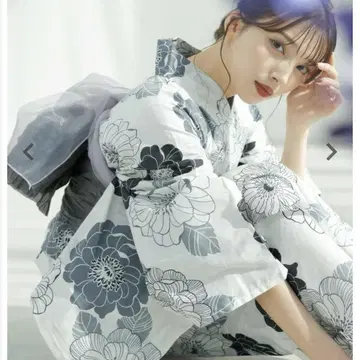 Dita 키사라기의 동백 (먹색)