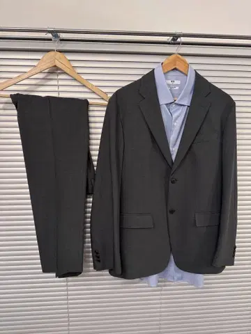 UNIQLO 감동 자켓/팬츠 셋업 (셔츠 포함)