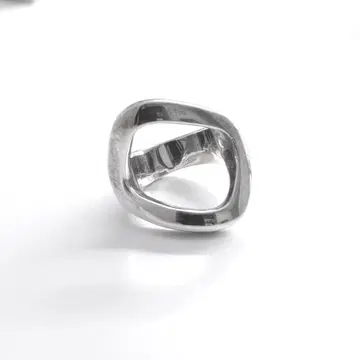 blanc iris OBLONGUE RING