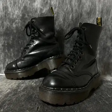 영국제 Dr. Martens 크레이지 밤 부츠 더블솔 4 블랙