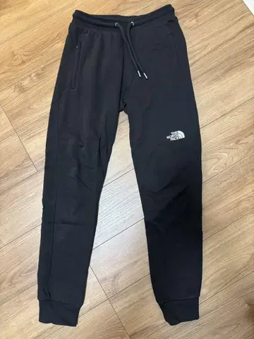 The North Face 블랙 스웨트 팬츠 XS