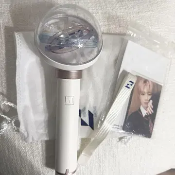 [ INI ] 응원봉 ver.1 (트레이딩 카드 포함)