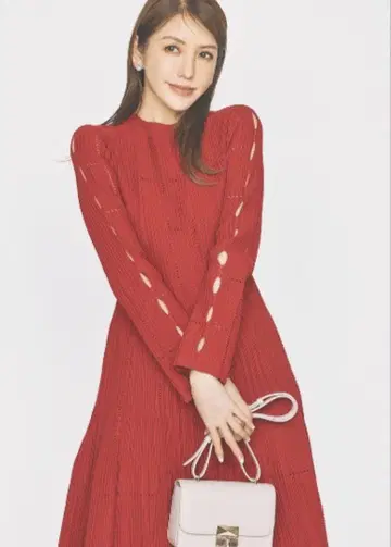 새상품급 CELFORD 셀포드 롱 슬리브 디포메이션 원피스