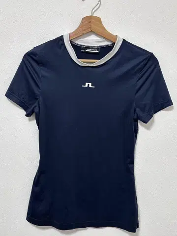 J.Lindeberg 여성용 골프웨어 Meja Top 네이비