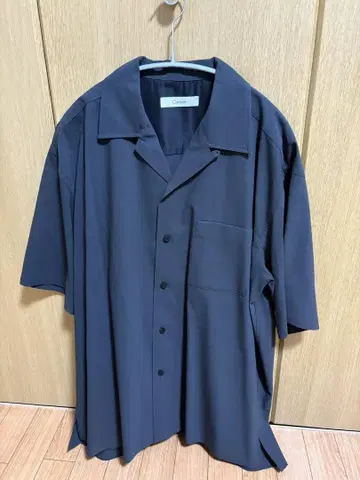 Cornier 다크 블루 반팔 셔츠