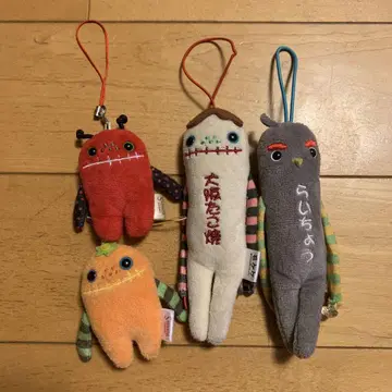 모케케 2개, 꼬마 모케케? 2개