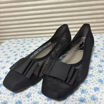 hirari.tokyo 블랙 리본 플랫슈즈 일본제 Japan