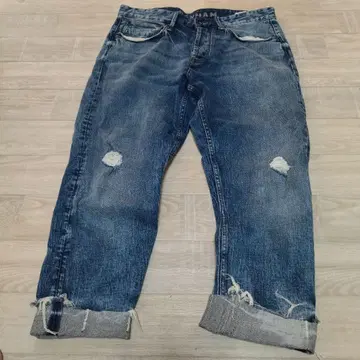 DENHAM 데미지 가공 스트레이트 데님