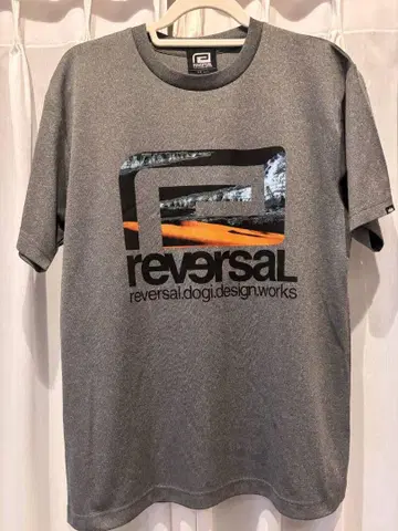 reversal 티셔츠