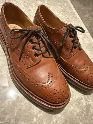 [새상품급] Tricker's 트리커스 버튼/마론 앤티크