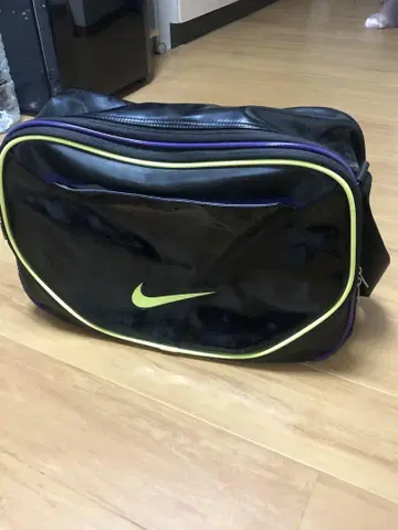 NIKE 백