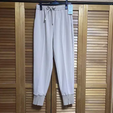 [새상품] 오파크 클립 베이지색 조거 팬츠 40/L