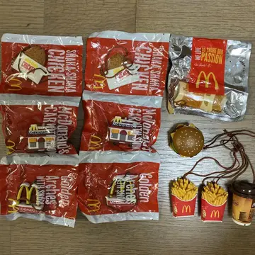 주말 가격 인하 중! 맥도날드 후드 스트랩 7종 세트