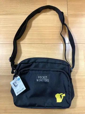 포켓몬스터 피카츄 블랙 숄더백 바디백 미사용