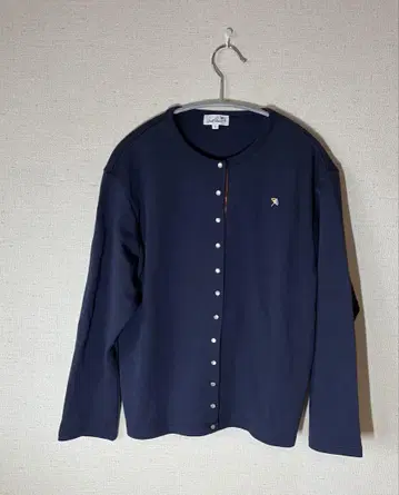 [아놀드 파머] 가디건 로고 자수 네이비 계열