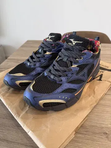 Mizuno Osaka Pack MXR 블랙 x 다크 네이비 x 오렌지