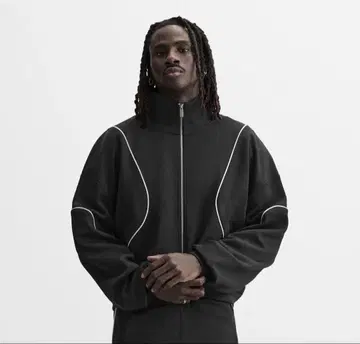 ZARA 대비 테크니컬 자켓