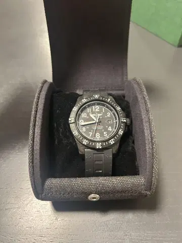 가격 인하! BREITLING 콜트 스카이레이서 중고품