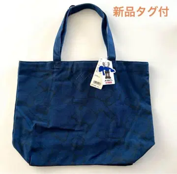 KAWS x UNIQLO 토트백