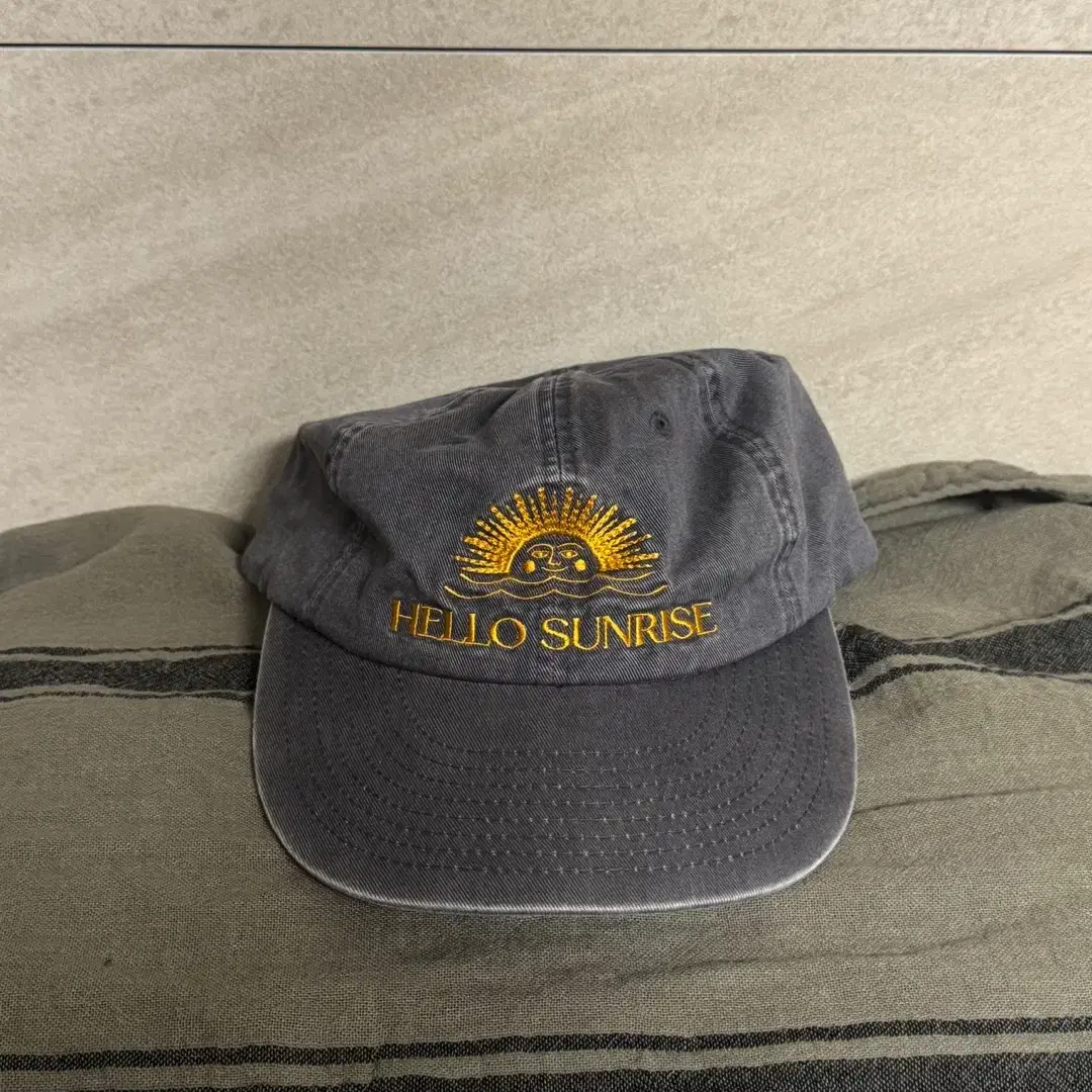 Hello Sunrise Washed OG Logo 6-panel Cap #헬로선라이즈,#모자