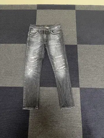 Nudie Jeans Co. 남성용 그레이 슬림 데미지 가공 청바지
