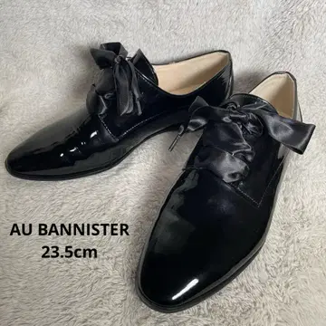 새상품 AU BANNISTER 에나멜 레이스업 신발 블랙